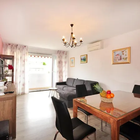 Apartment Virna Split